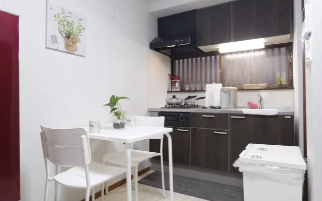 Ko's Apartment, Tatsumi West Station