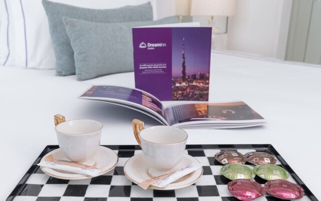 Dream Inn - Damac Mall Street