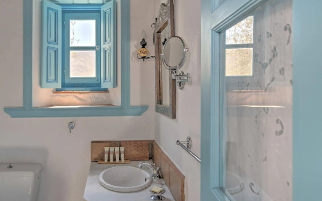 Eirini's Luxury Hotel Villas