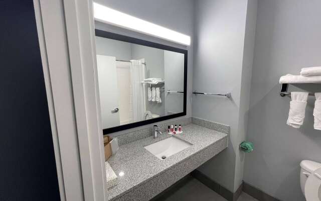 Days Inn by Wyndham Zachary LA