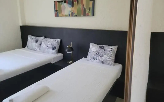 Ceda Guest House by HiveRooms