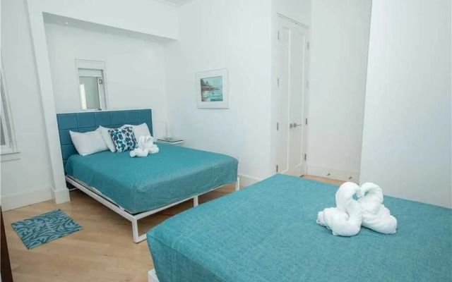 Seabreeze 5 Bedroom Home by RedAwning