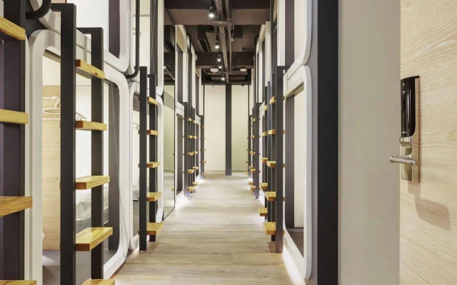 Taiwan Youth Hostel & Capsule Hostel