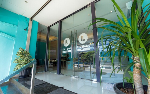 Sans Hotel Liv Ancol