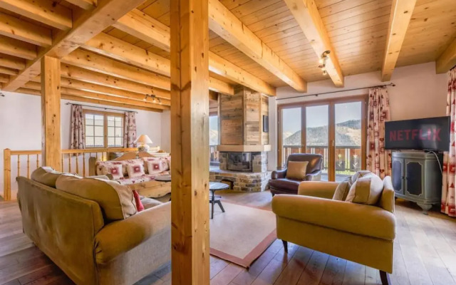 Luxury 10 pax Chalet With Incredible Views Garage