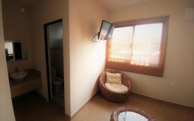 El Roble Hotel