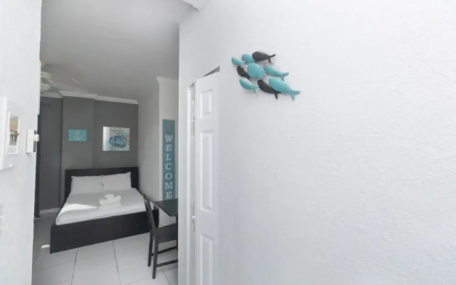 584 Ocean View Studio Hollywood Beach