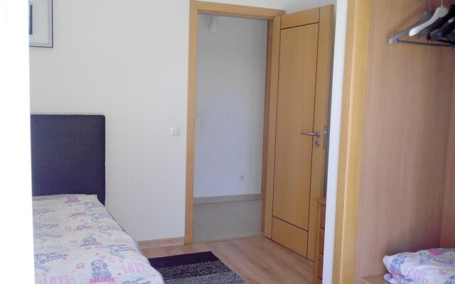 Apartment with One Bedroom in Caldas Da Rainha, with Shared Pool, Furnished Terrace And Wifi - 7 Km From the Beach