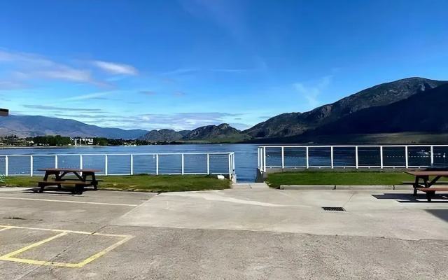 Richter Pass Beach Resort