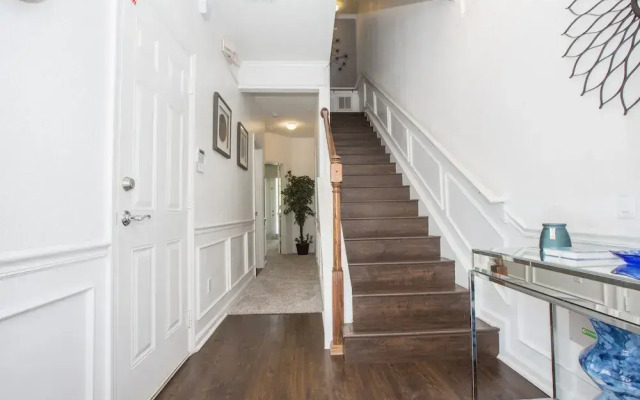 Tropical Dreams Townhome 3 Bedroom Condo by RedAwning