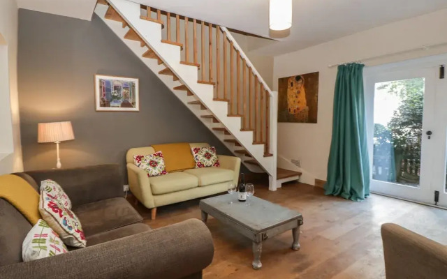 Woodlands Cottage