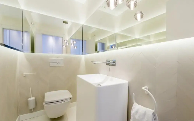 El Retiro City Center