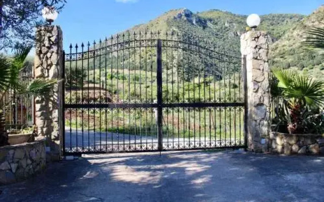 Casa Siciliana Altarbiah