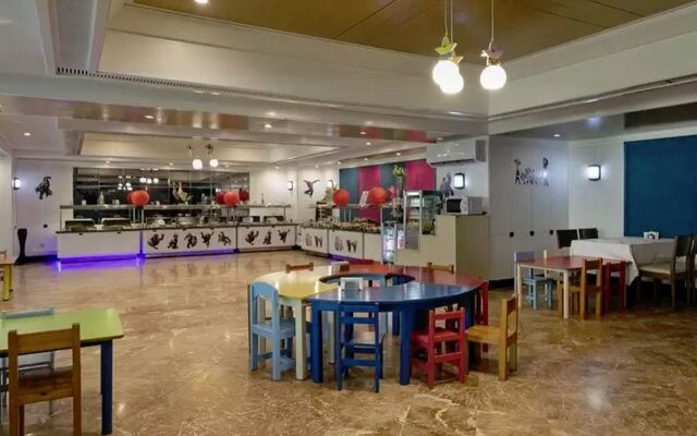 Seven Seas Hotel Blue