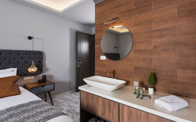 Minaret Suites & Apartments