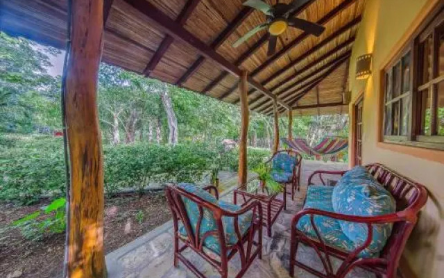Mango Rosa Resort