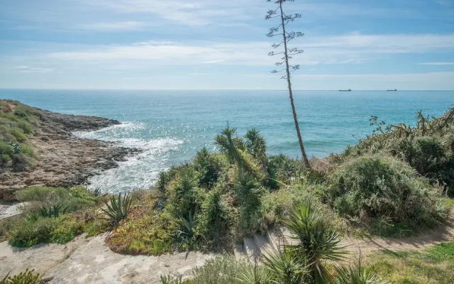 Luxury Beachfront Villa in Tarragona TH 63