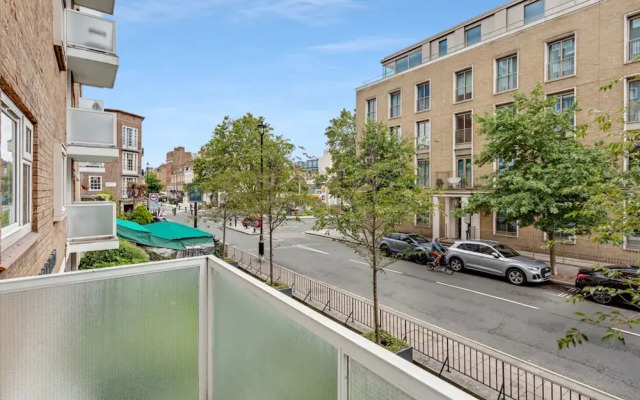 Belgravia Apartment 8