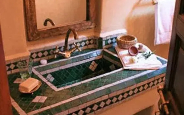 Riad Honey