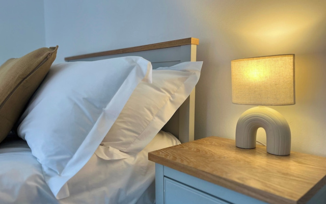 Cozy Belfast Apartment With 2 Bedrooms