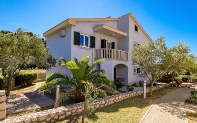 Apartment Pavica 2 Spiez