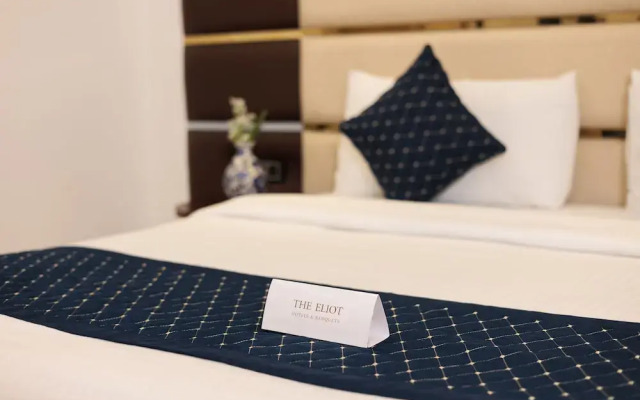 The Eliot Hotel & Banquet