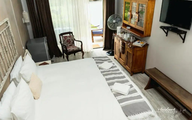 Mirabel Guesthouse