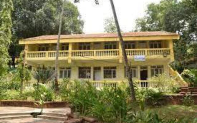 Mayem Lakeview