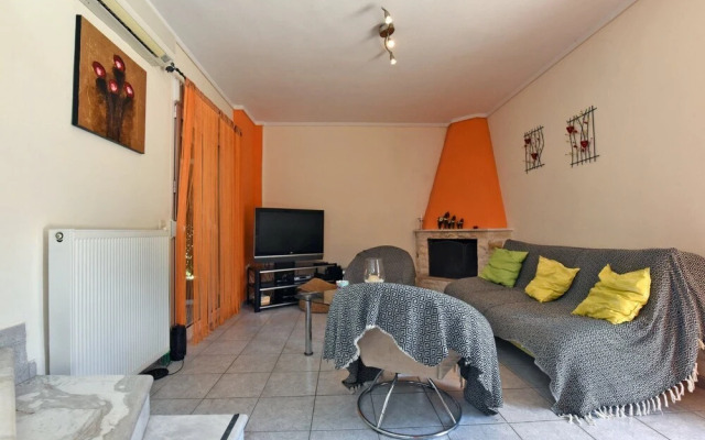 Demi Maisonette