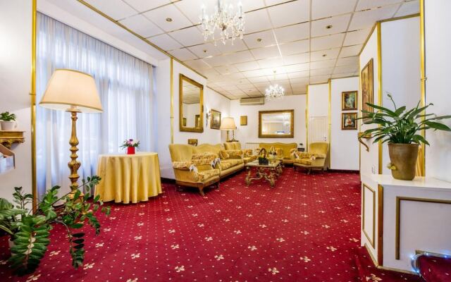 Hotel Carpati