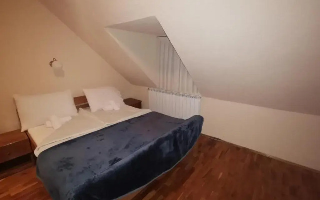 Hotel Gacka