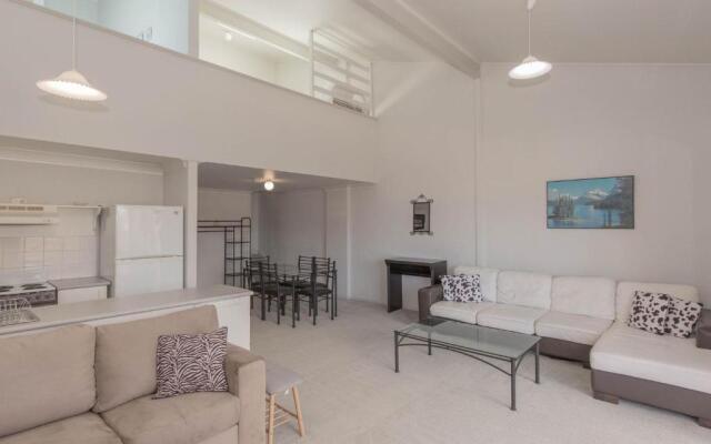 Razorback 11 - Razorback Plaza Jindabyne