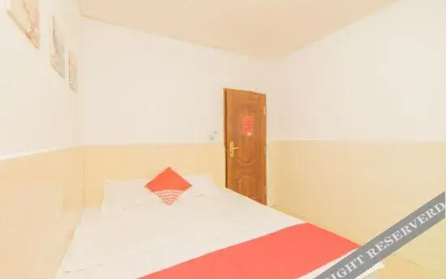 Week 8 Express Hotel (Yancheng High Speed Railway Station)
