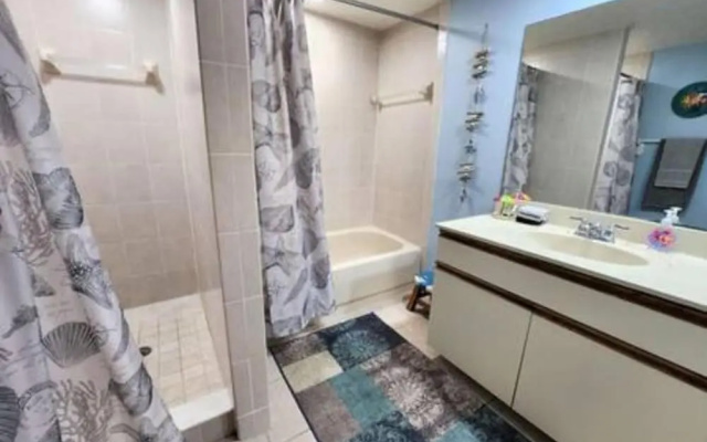 Multi-level Penthouse Deluxe - Sleeps 7 Pe112