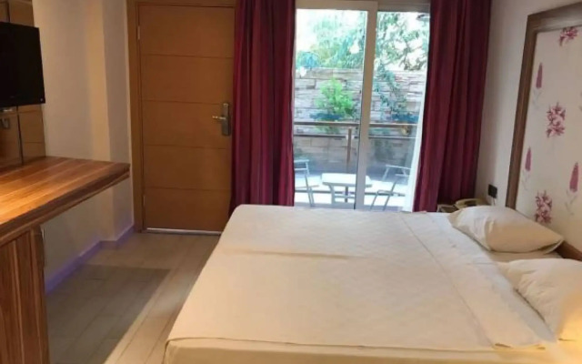 Cle Beach Boutique Hotel