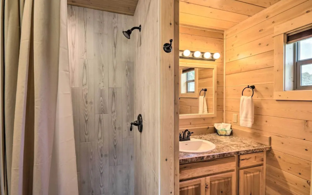 Dreamy Mountain-view Cabin Near Yellowstone!