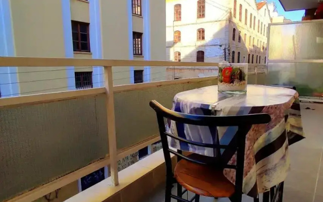 DriftWood Center Apartment