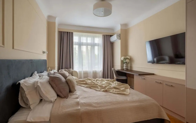 Elegant 3BR Flat Steps From Romanian Athenaeum