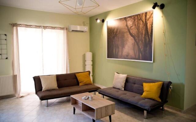 Chalkis Green Leaf House