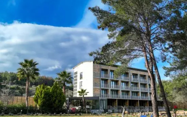 Garrya Romo Hotel