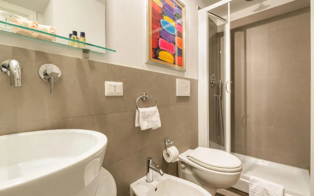 Piazza dei Satiri Apartments