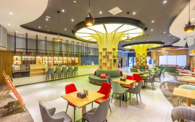 Puyue S Hotel (Lanzhou West Station University of Technology)