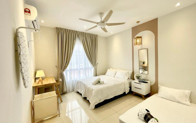Ipoh Waterpark Homestay 7-12pax 3 Or 4Bedrooms Pool or City View with 2parking – Guest Rooms – Ipoh
