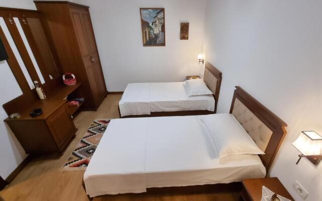 Master Hotel