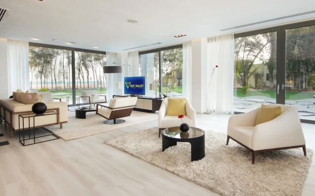 Overwater Luxury Retreat - Nurai Island