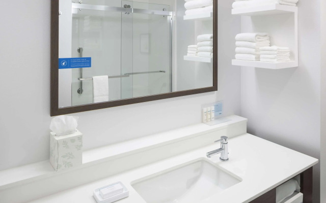 Hampton Inn & Suites Phoenix Downtown