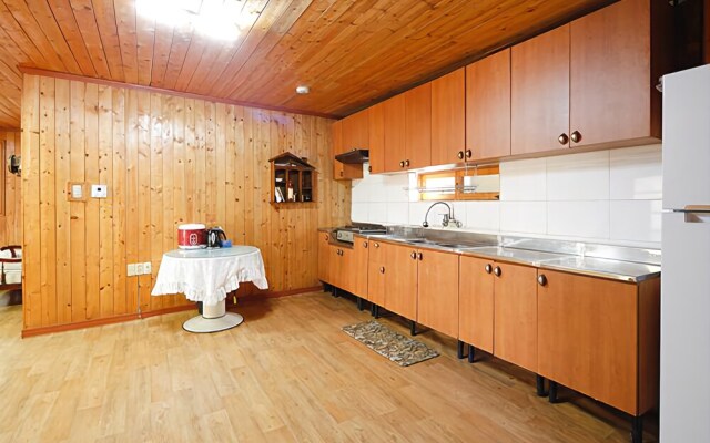 Yangsan Forur Seasons Villa Pension