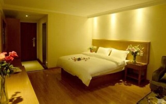 GreenTree Inn Yunnan Lijiang Qixing Street Express Hotel