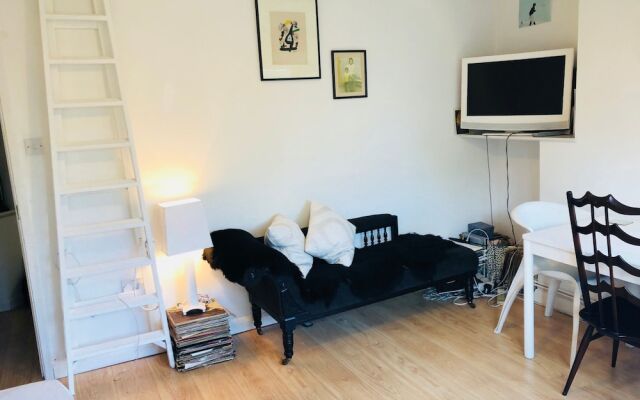 Shadwell 2 Bedroom Flat