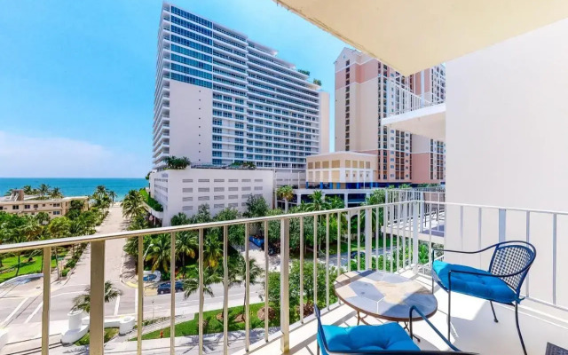 Harbor Haven 805